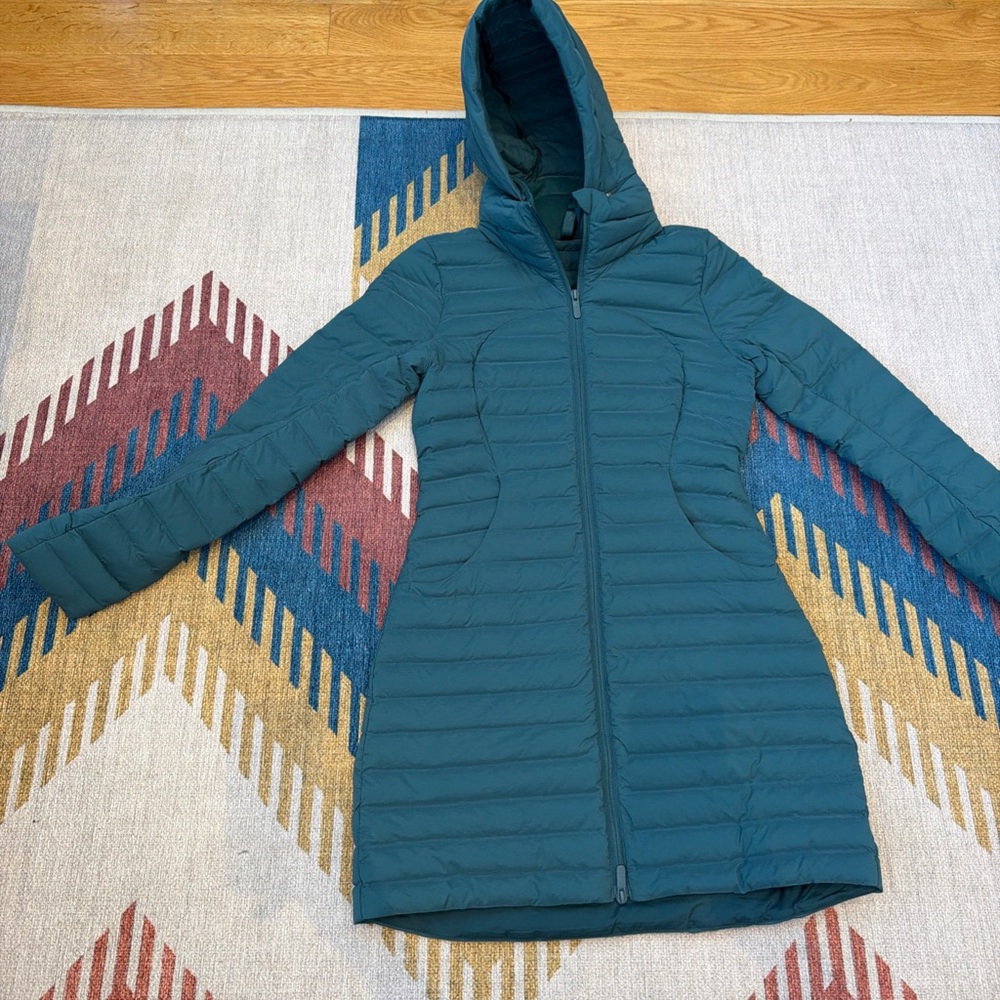 Women's Teal lululemon puffer overcoat size 4